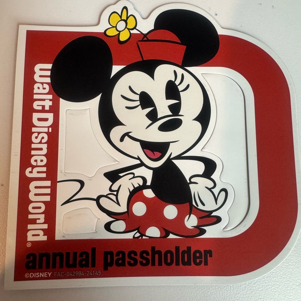 Disney Passholder Magnet